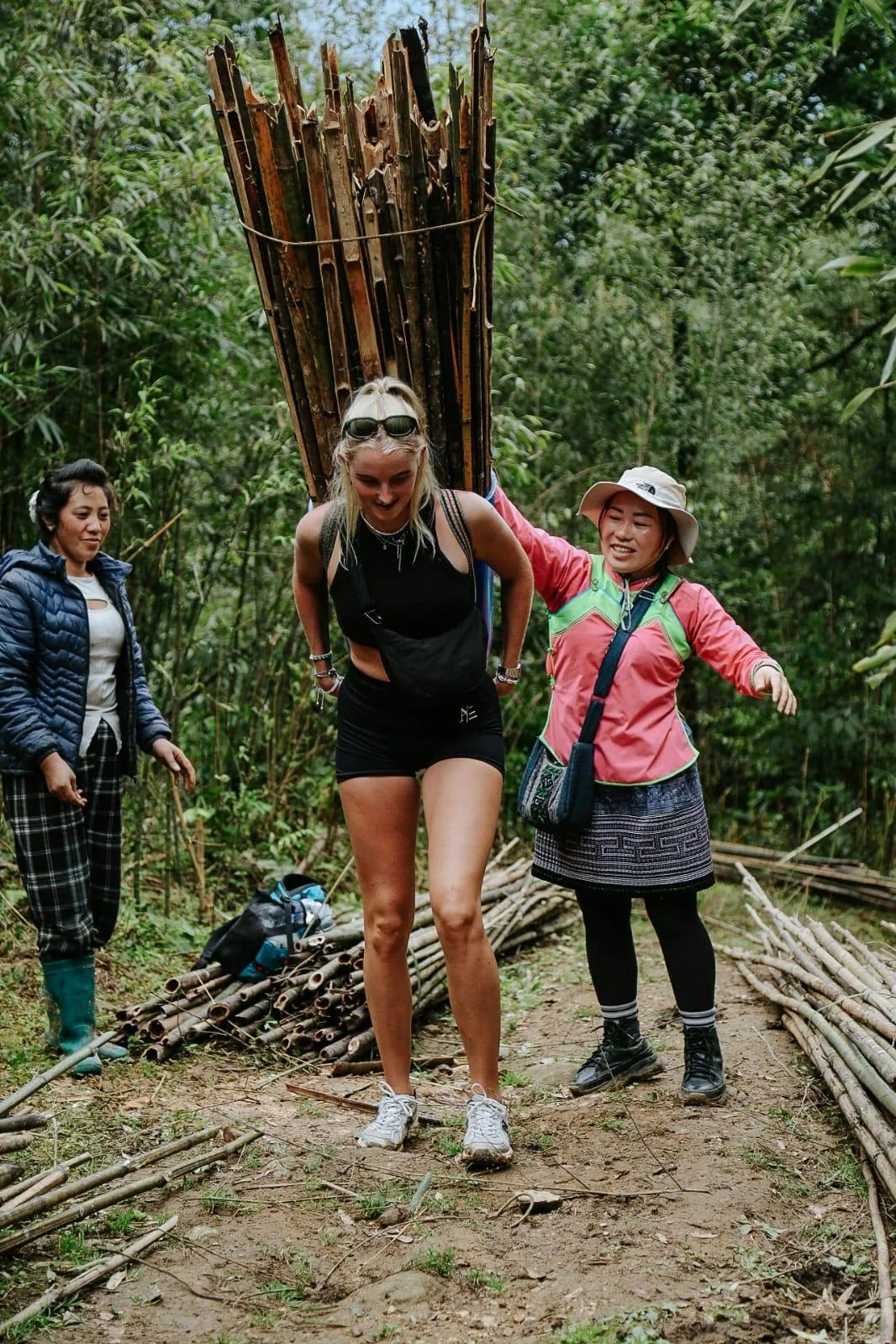 Sapa trekking moment 34 with local guide Nhu